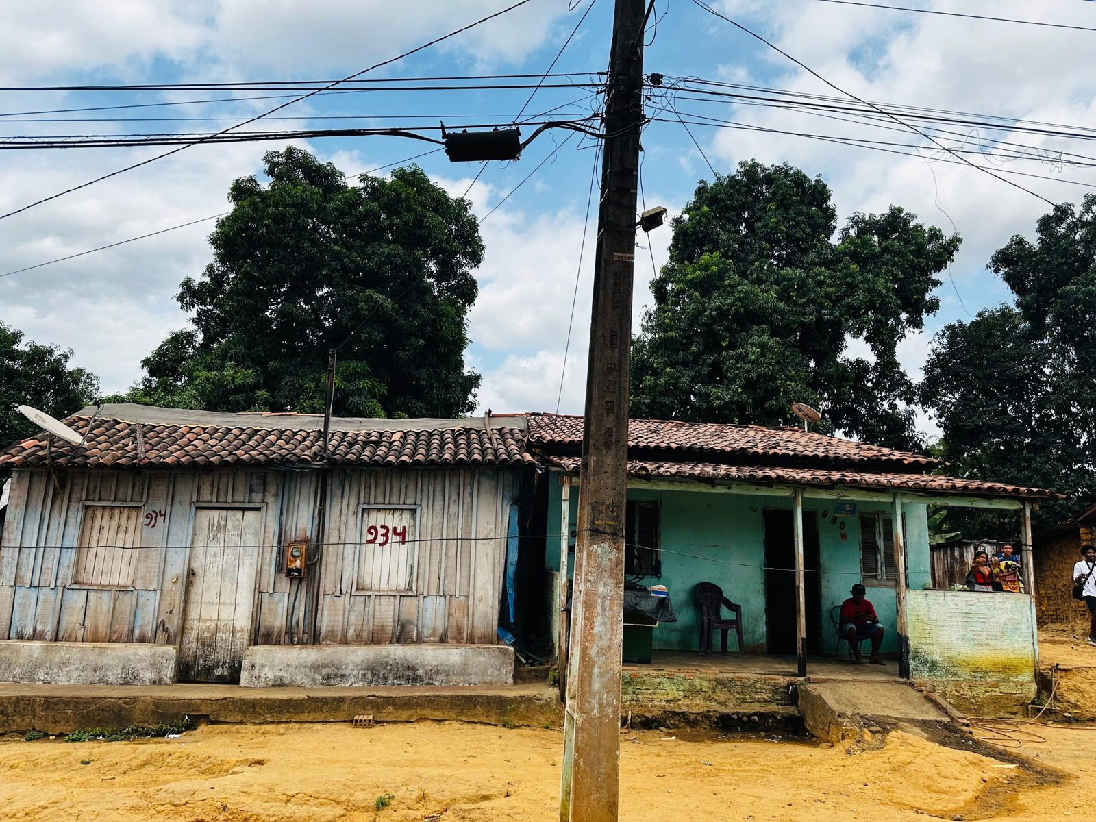 Casa da Ana Maria à esquerda, em Piquiá de Baixo
